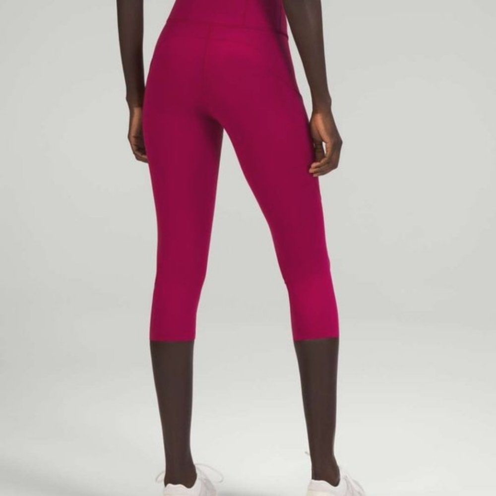 Lululemon Mauve Leggings Size 8 Cropped